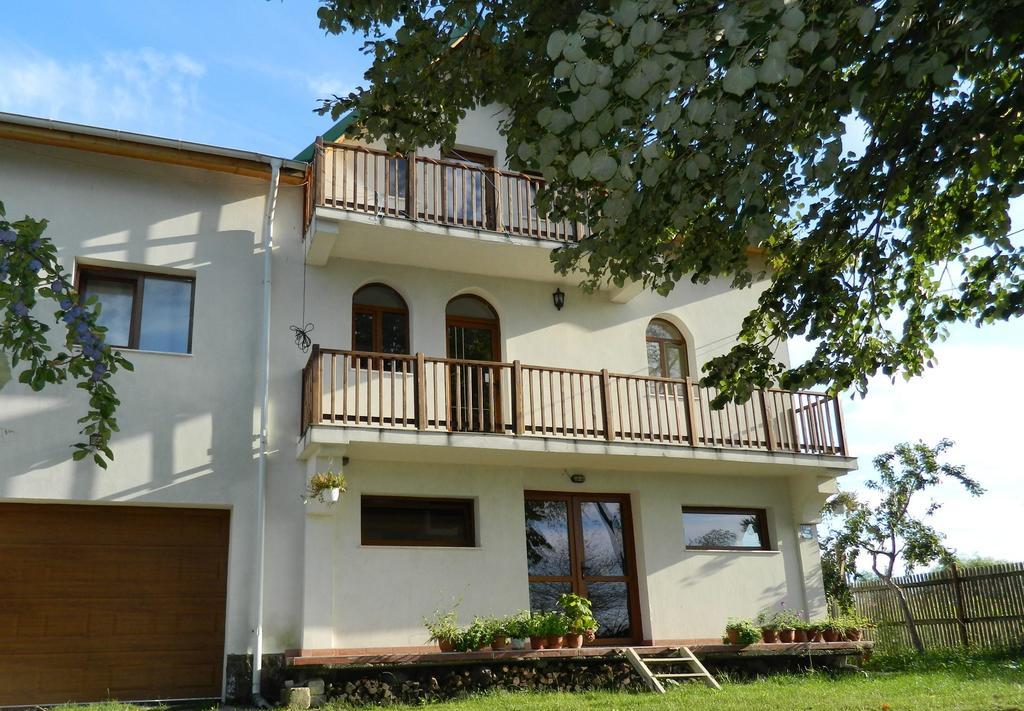 Belegania Villa Oarja Exterior foto